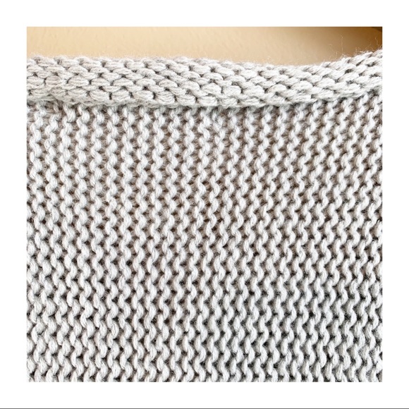 BB Dakota knit sweater fringe trim cozy REPOSTED - Picture 7 of 9